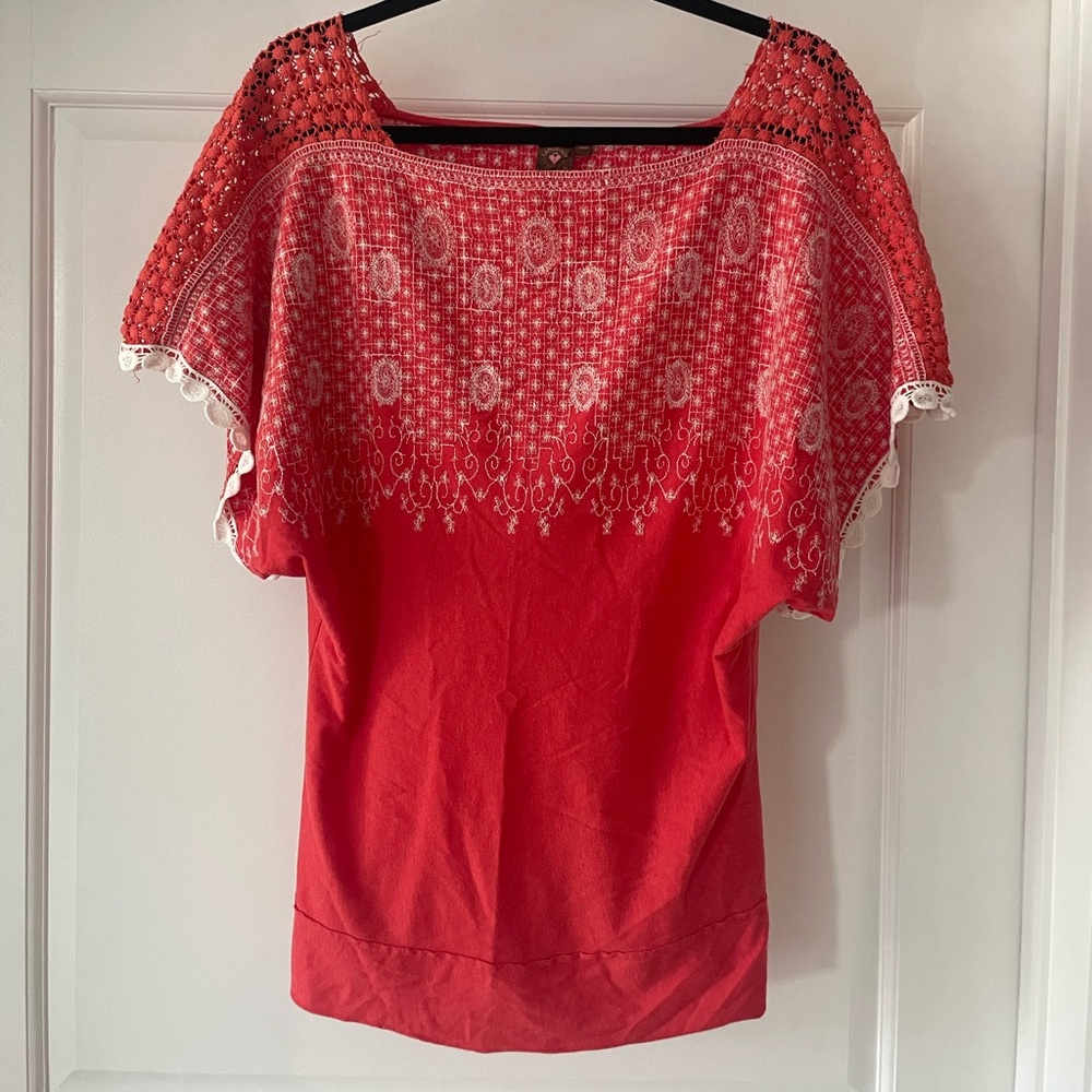 📍Unique Find - Got Many Compliments - Deep Orange Red Top ❤️‍🔥